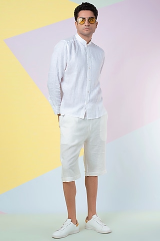 White Linen Shorts by Wendell Rodricks Men