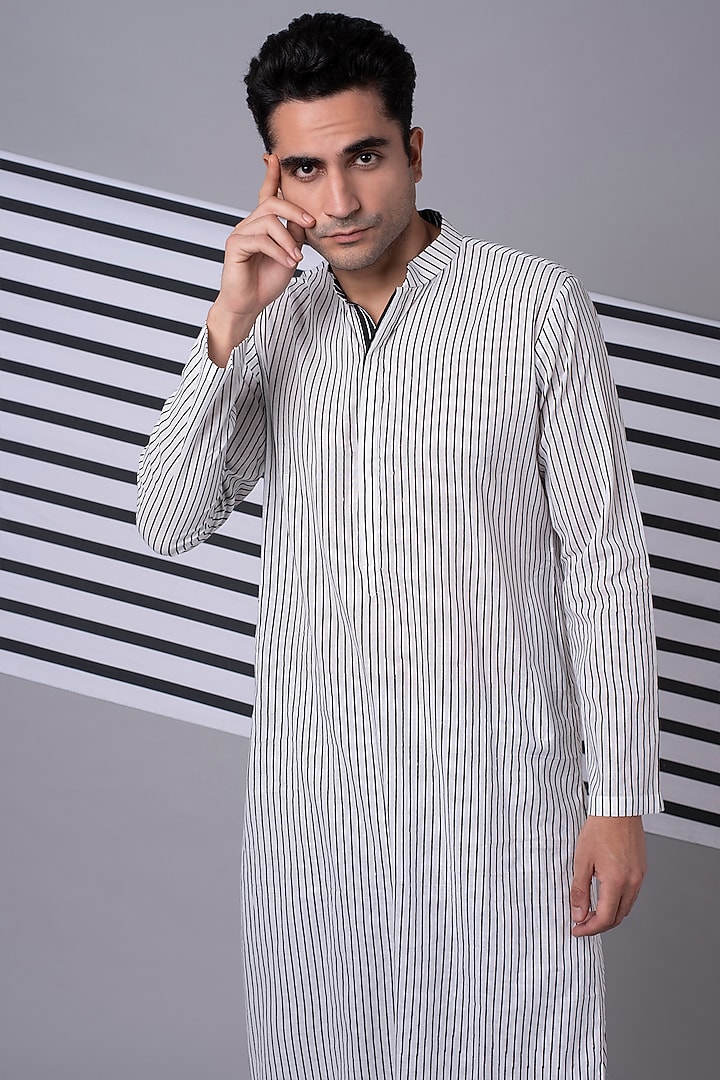 White Striped Kurta by Wendell Rodricks Men at Pernia's Pop Up Shop