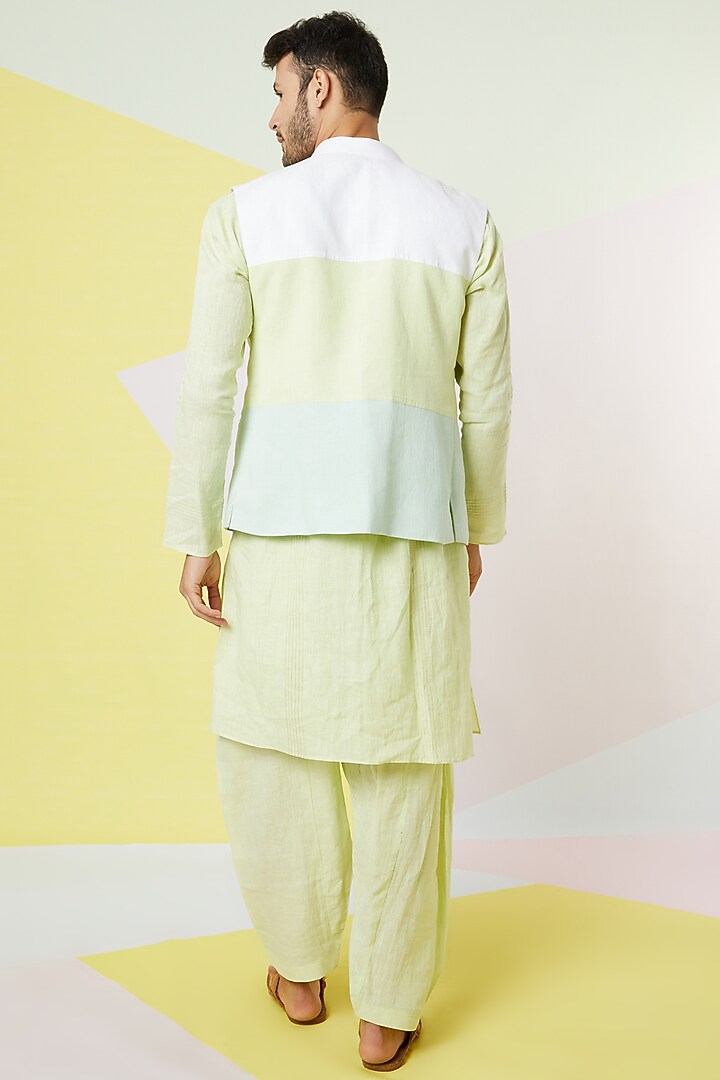 Lettuce Green Linen Color-Blocked Bundi Jacket Set by Wendell Rodricks Men at Pernia's Pop Up Shop