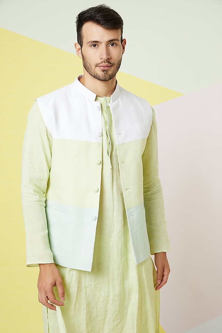 Lettuce Green Linen Color-Blocked Bundi Jacket Set by Wendell Rodricks Men at Pernia's Pop Up Shop
