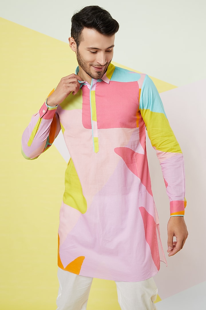 Lavender Abstract Leaf Kurta Set by Wendell Rodricks Men at Pernia's Pop Up Shop