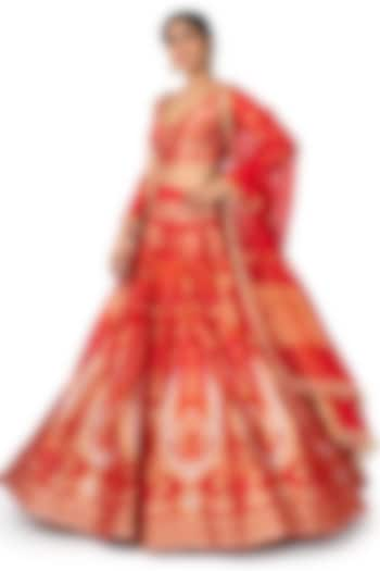 Red Banarasi Silk Bridal Lehenga Set by Warp 'N Weft at Pernia's Pop Up Shop