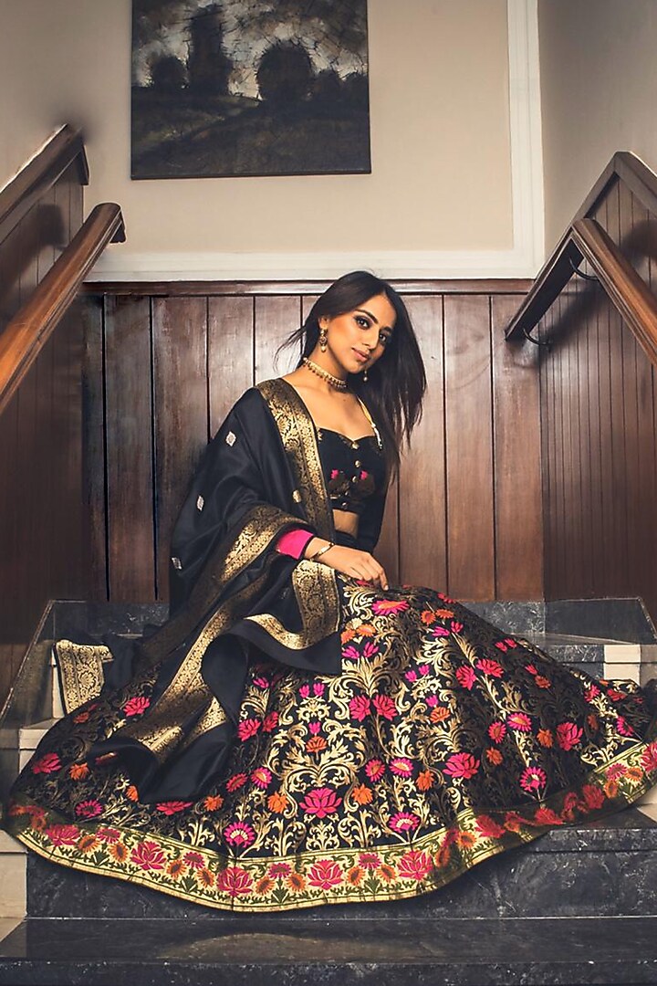 Black Handwoven Banarasi Wedding Lehenga Set by Warp 'N Weft at Pernia's Pop Up Shop