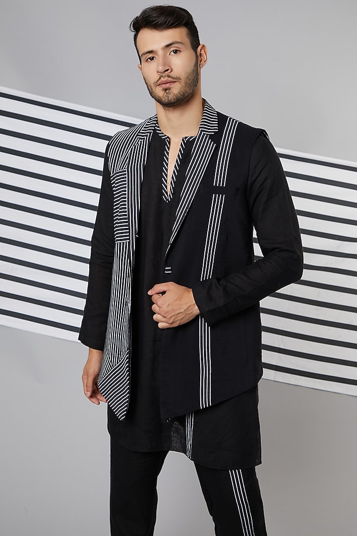 Black Cotton Printed Striped Bundi Jacket Set by Wendell Rodricks Men at Pernia's Pop Up Shop