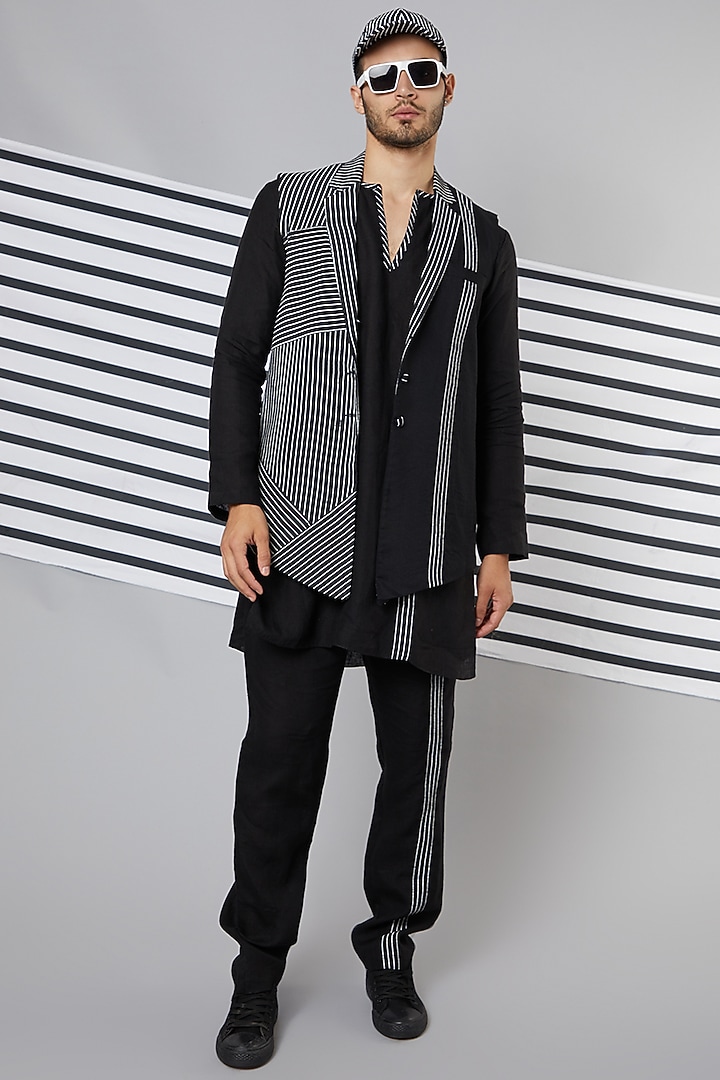 Black Cotton Printed Striped Bundi Jacket Set by Wendell Rodricks Men at Pernia's Pop Up Shop