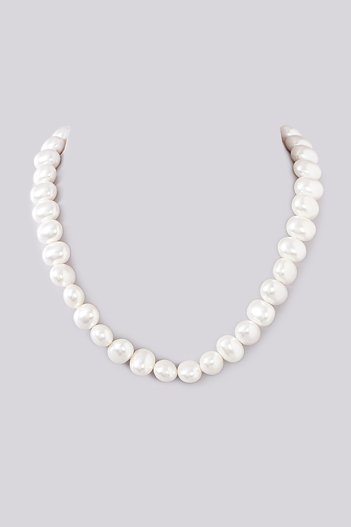 White Pearl Necklace by XAGO