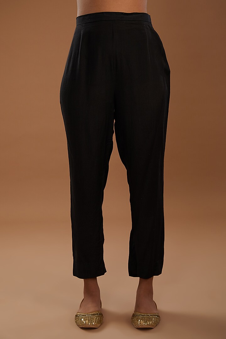 Black Crepe Hand Embroidered A-Line Kurta Set by YagaanaByP at Pernia's Pop Up Shop