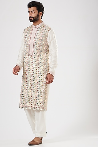 White Embroidered Kurta by YAJY By Aditya Jain