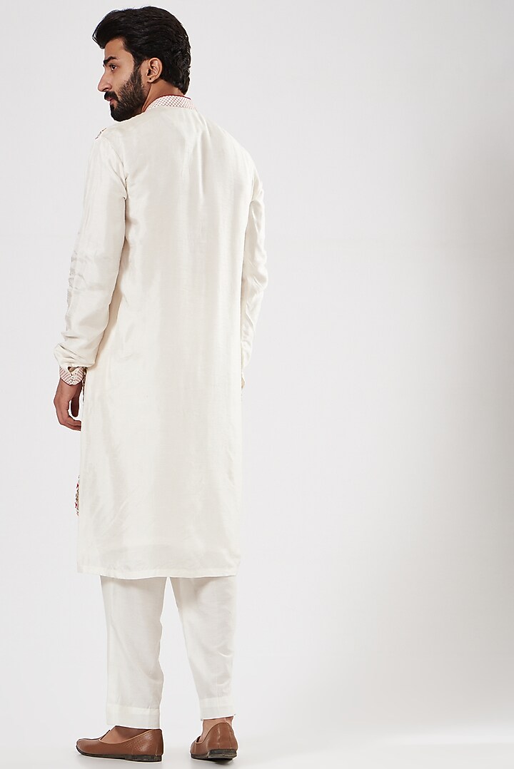 White Embroidered Kurta by YAJY By Aditya Jain at Pernia's Pop Up Shop