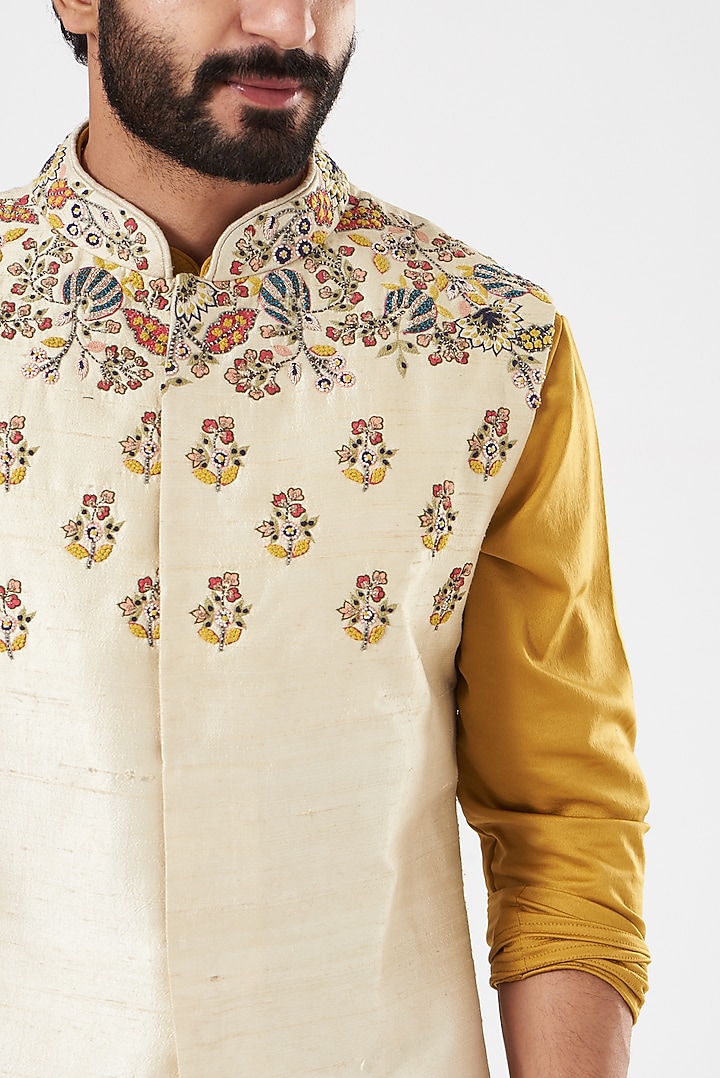 Off-White Silk HAnd Embroidered Nehru Jacket Set by YAJY By Aditya Jain at Pernia's Pop Up Shop