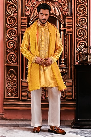 Yellow Velvet Embroidered Kurta Set by YAJY By Aditya Jain