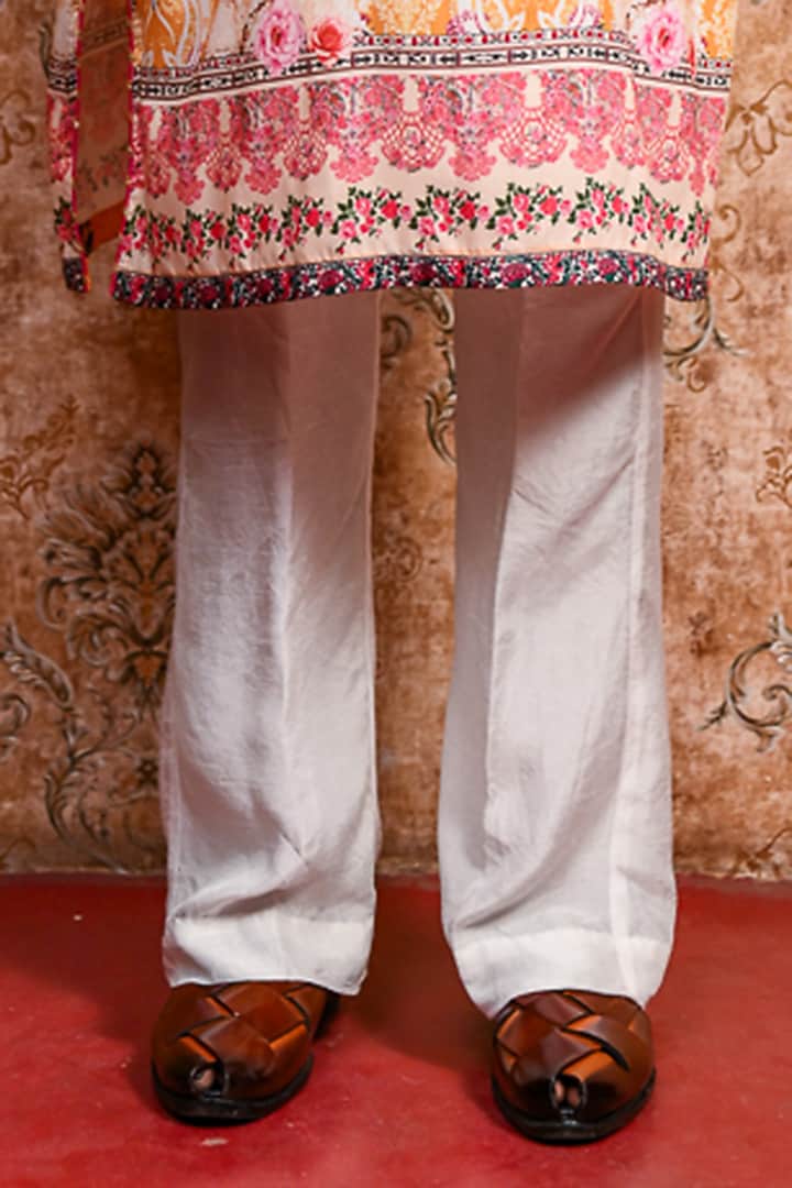 Yellow Muslin Printed Kurta Set by YAJY By Aditya Jain at Pernia's Pop Up Shop