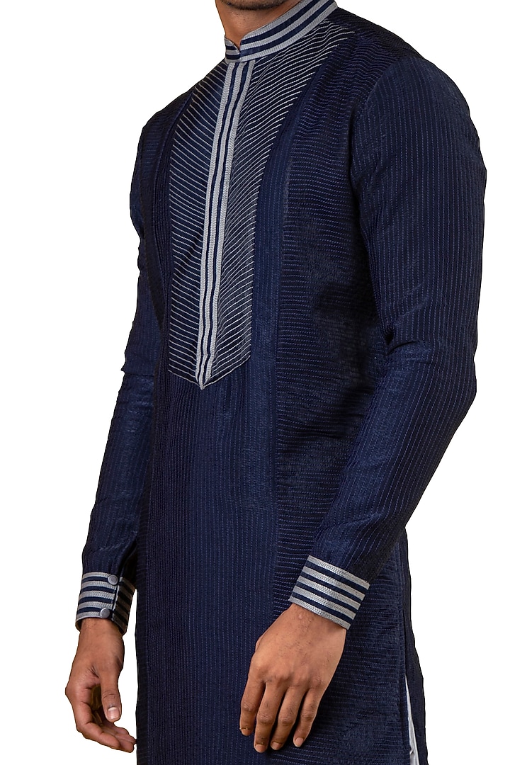 Navy Blue Silk Kurta by YAJY By Aditya Jain at Pernia's Pop Up Shop