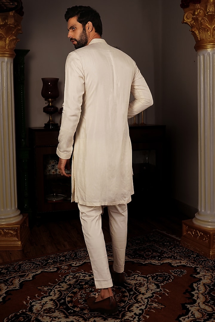 Off-White Silk Kurta Set by YAJY By Aditya Jain at Pernia's Pop Up Shop