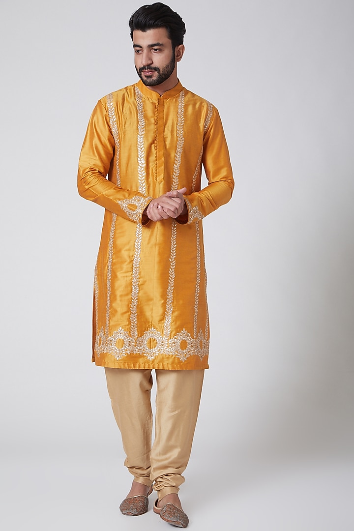 Mustard Embroidered Kurta by YAJY By Aditya Jain at Pernia's Pop Up Shop