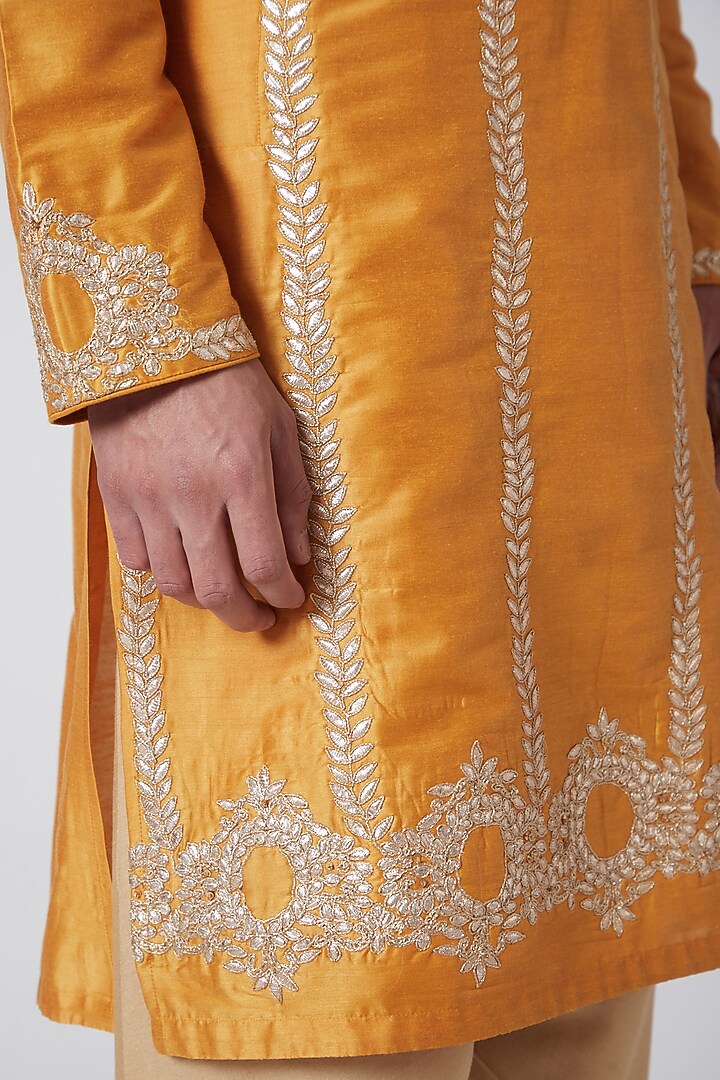 Mustard Embroidered Kurta by YAJY By Aditya Jain at Pernia's Pop Up Shop