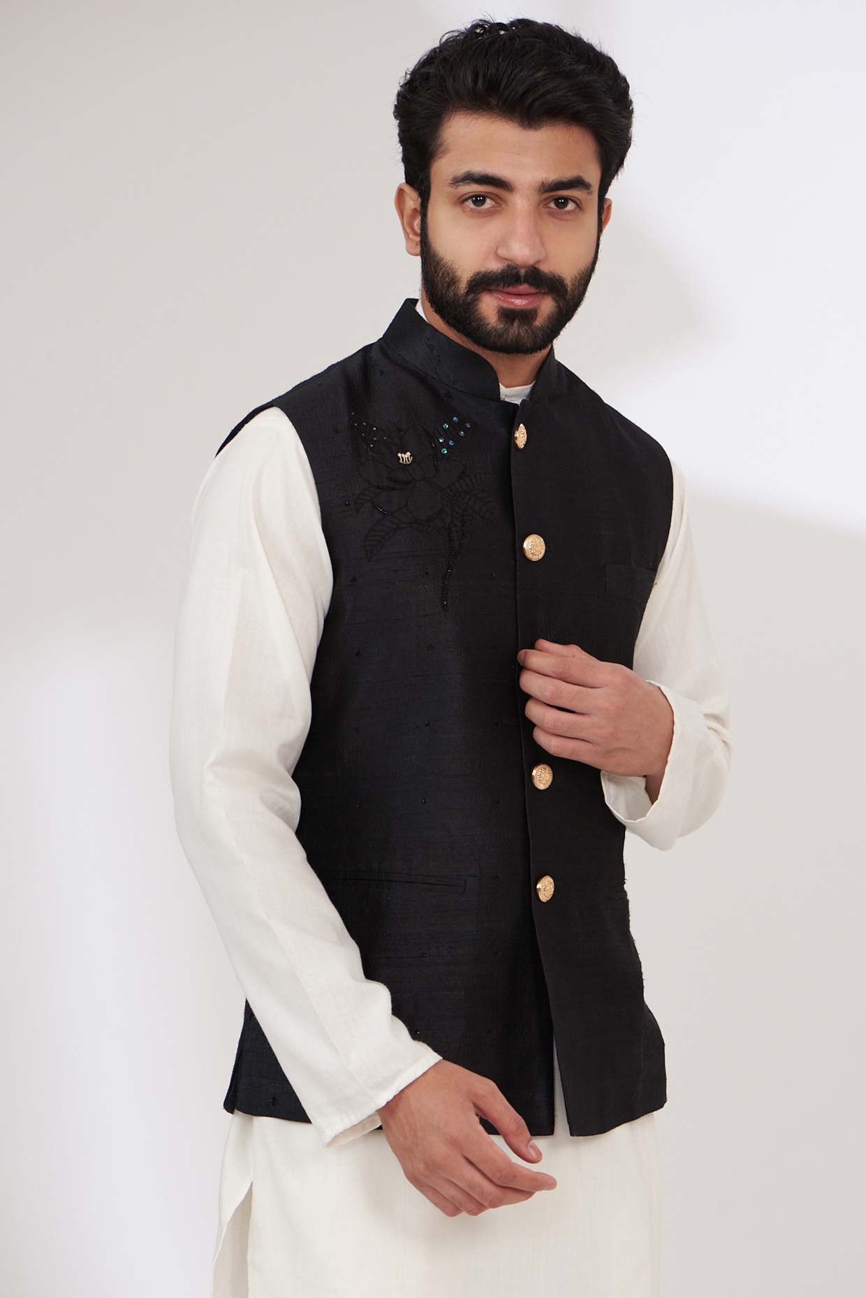 Buy Silver 3-Piece Ethnic Suit for Men by NAMASKAR Online | Ajio.com