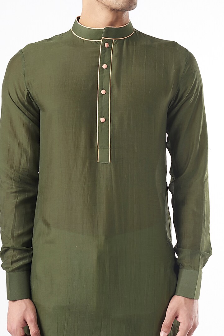 Olive Green Cotton Silk Kurta by Yashodhara Men at Pernia's Pop Up Shop