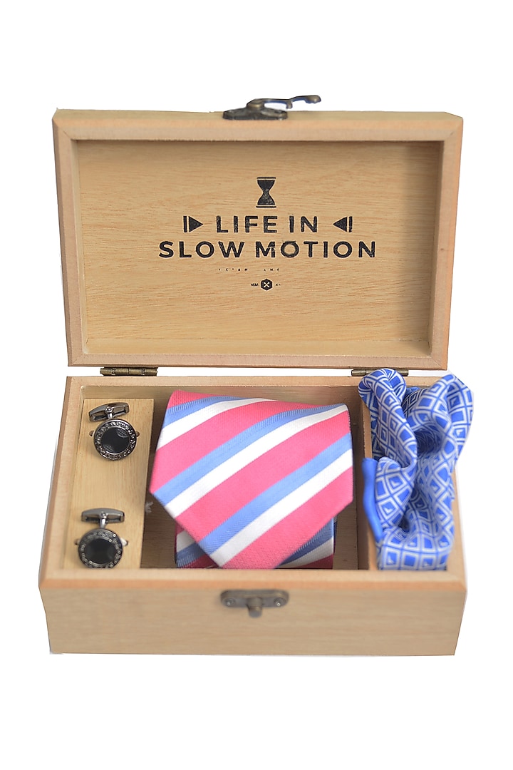 Blue & Pink Tie & Pocket Square Gift Set by Yashodhara Men at Pernia's Pop Up Shop