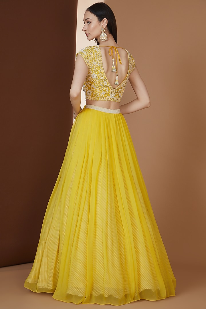 Yellow Chiffon Pleated Wedding Lehenga Set by Yashodhara at Pernia's Pop Up Shop