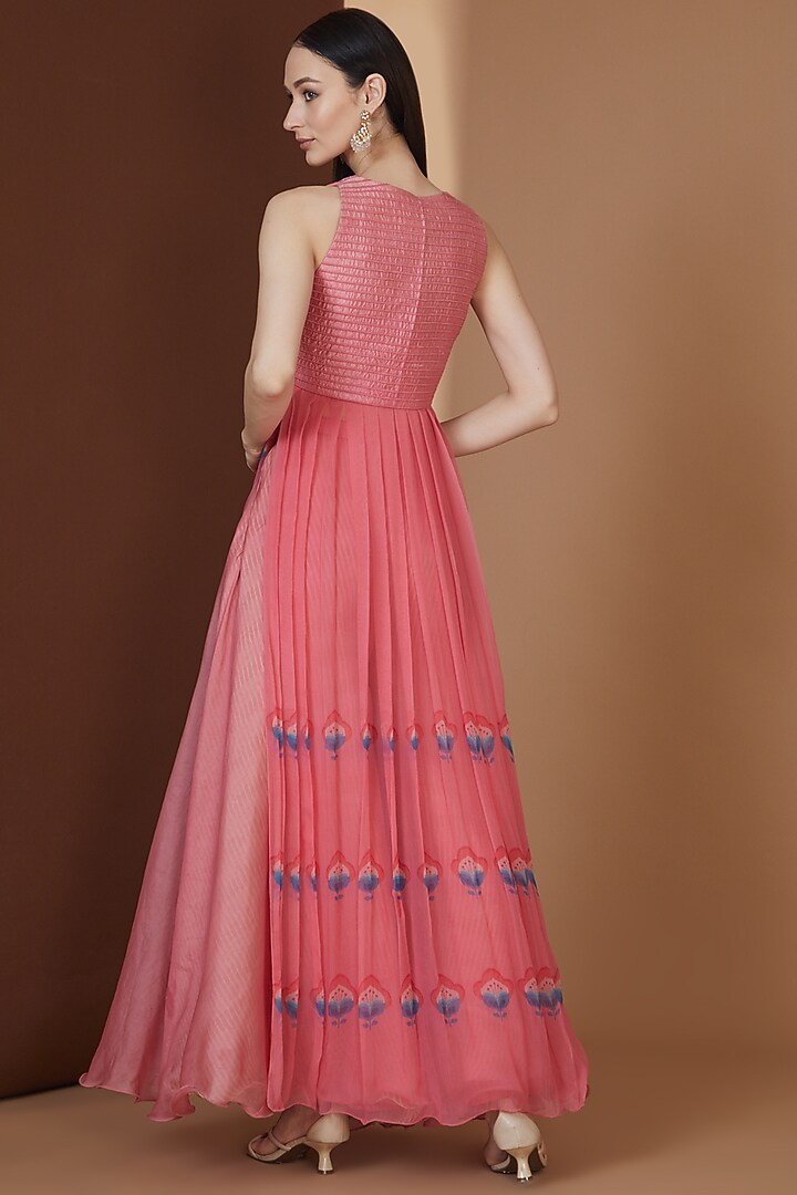 Blush Pink Chiffon & Raw Silk Leather Embroidered Kurta Set by Yashodhara at Pernia's Pop Up Shop