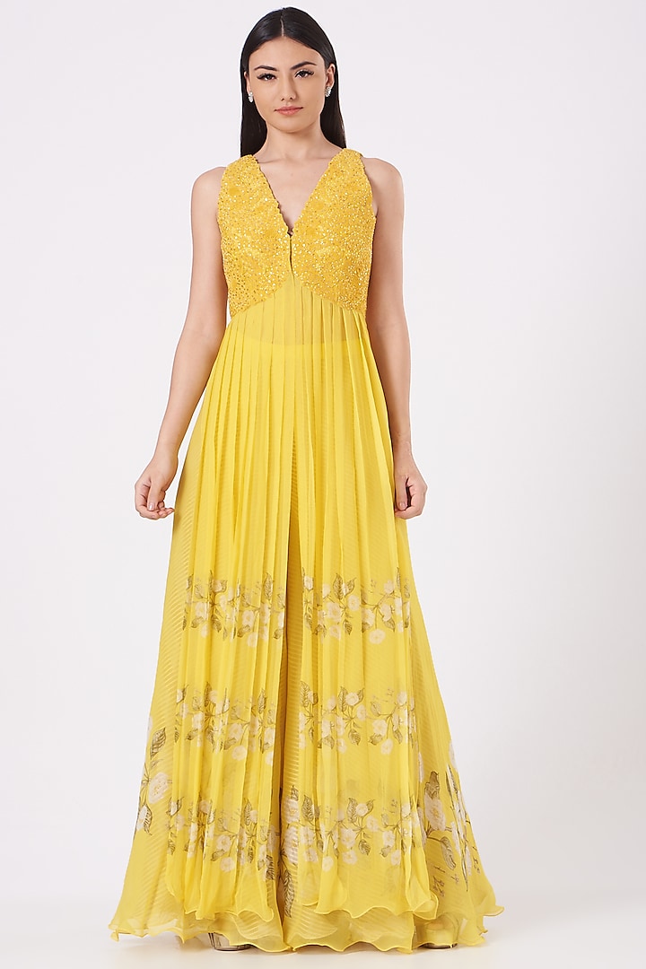 Yellow Embroidered & Printed Kurta Set by Yashodhara at Pernia's Pop Up Shop