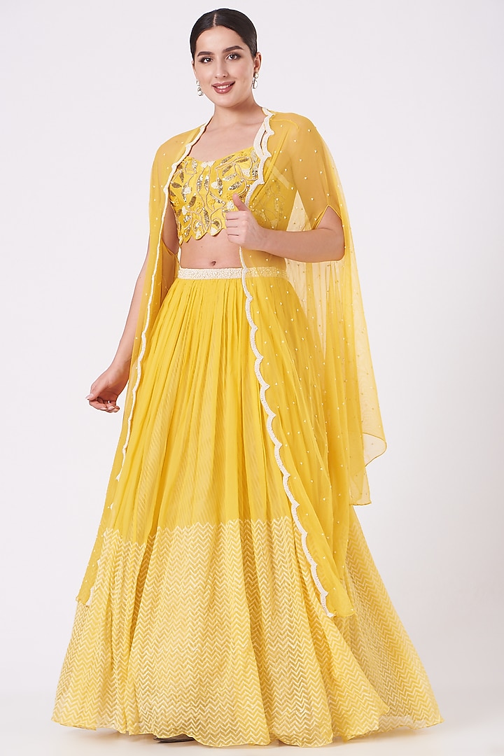 Yellow Raw Silk Printed Wedding Lehenga Set by Yashodhara at Pernia's Pop Up Shop