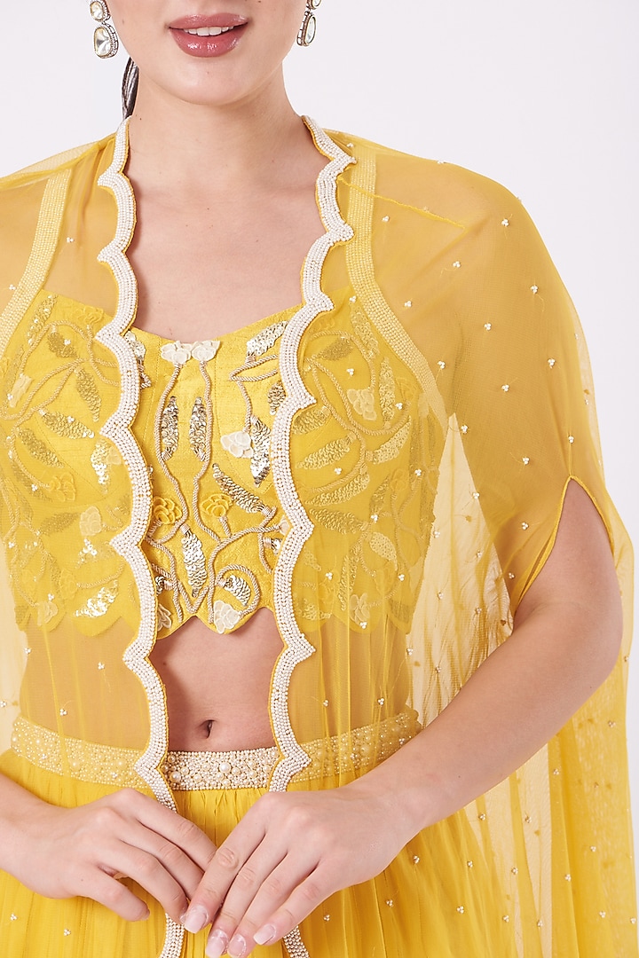 Yellow Raw Silk Printed Wedding Lehenga Set by Yashodhara at Pernia's Pop Up Shop