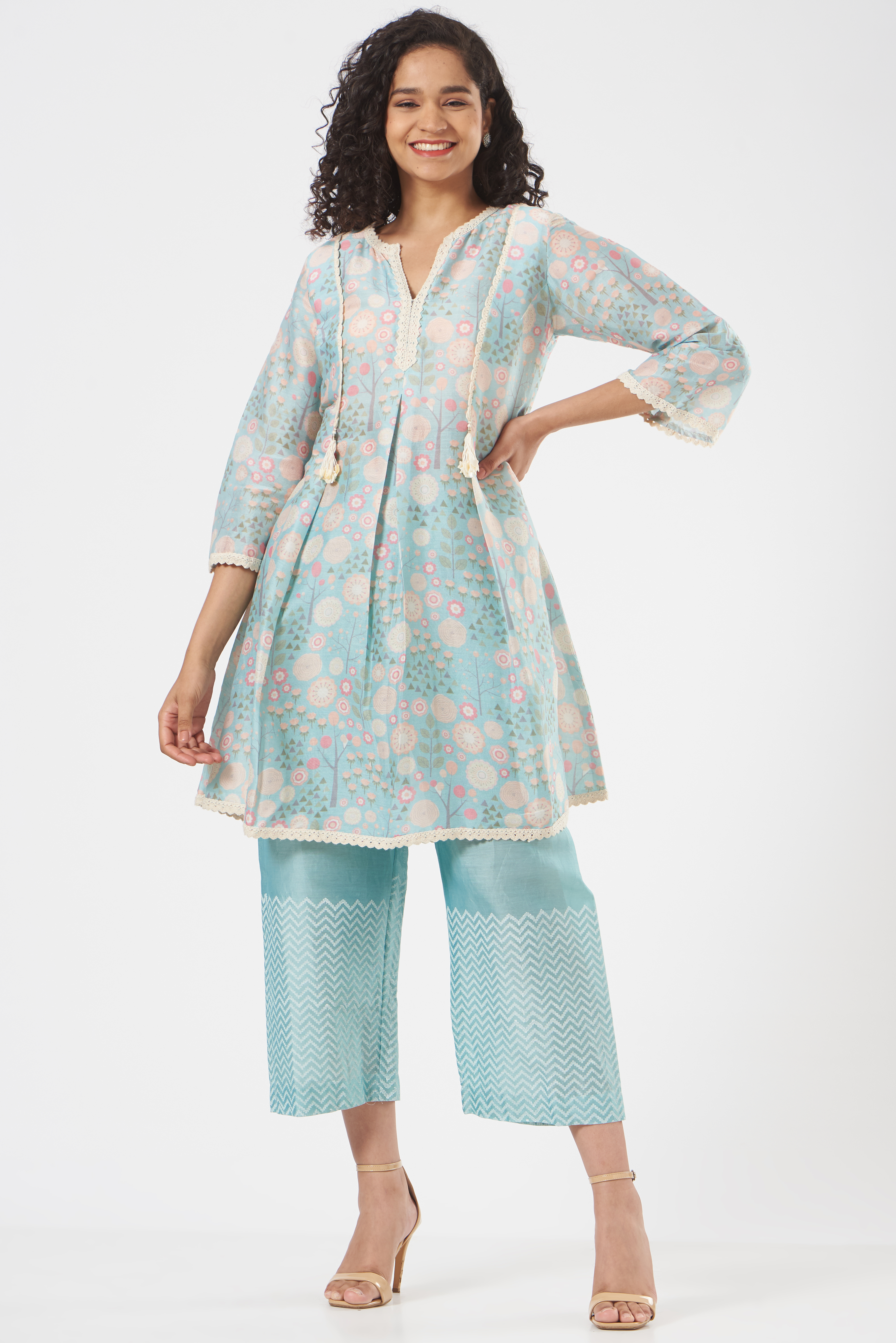 Blue Chanderi Printed Kurta Set by Yashodhara at Pernia's Pop Up Shop