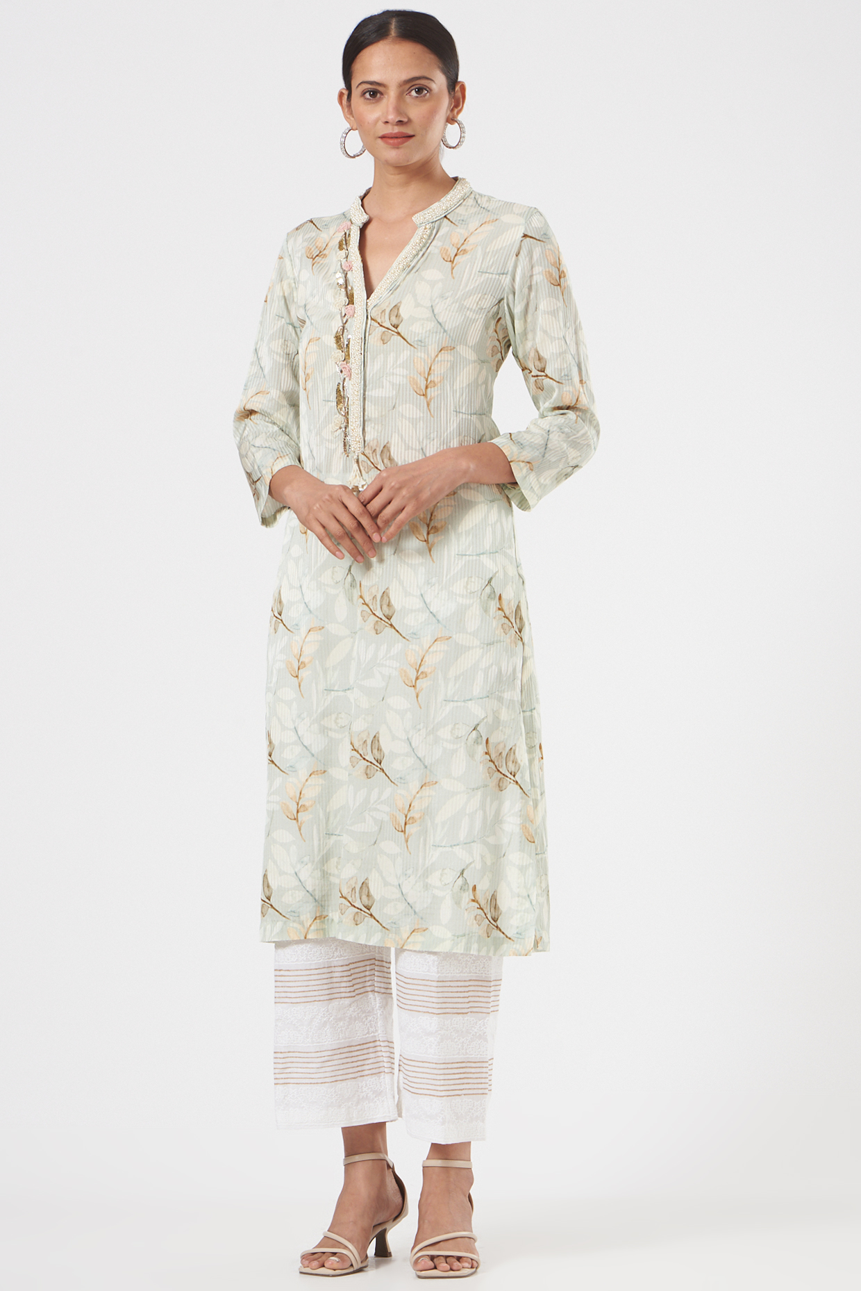 Grey Printed Kurta Set by Yashodhara at Pernia's Pop Up Shop