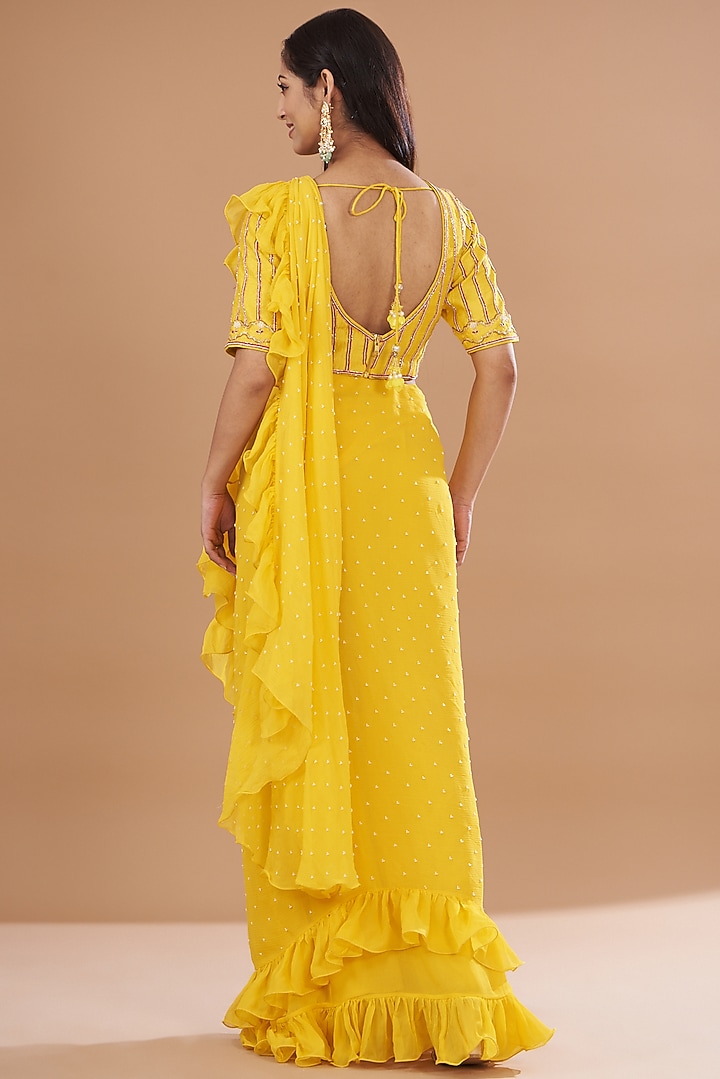 Yellow Raw Silk & Chiffon Embroidered Wedding Saree Set by Yashodhara at Pernia's Pop Up Shop