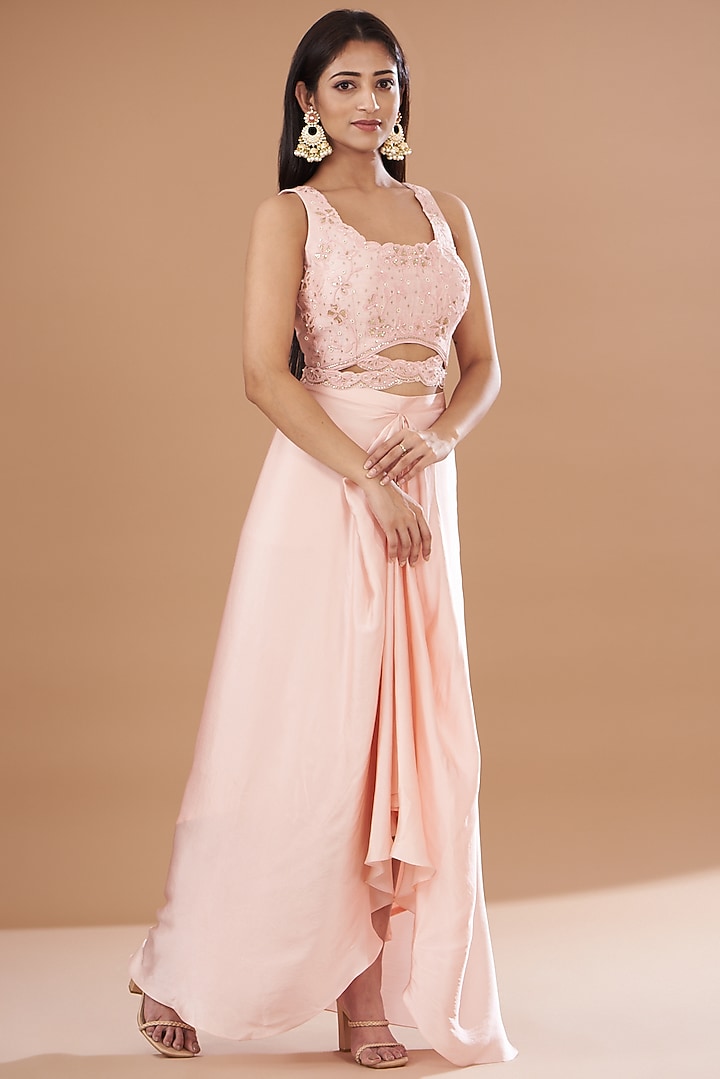 Blush Pink Organza & Raw Silk Embroidered Cape Set by Yashodhara at Pernia's Pop Up Shop