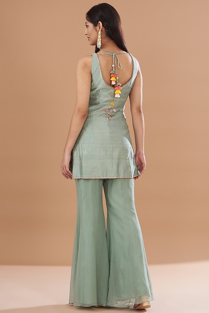 Teal Green Raw Silk Embroidered Kurta Set by Yashodhara at Pernia's Pop Up Shop