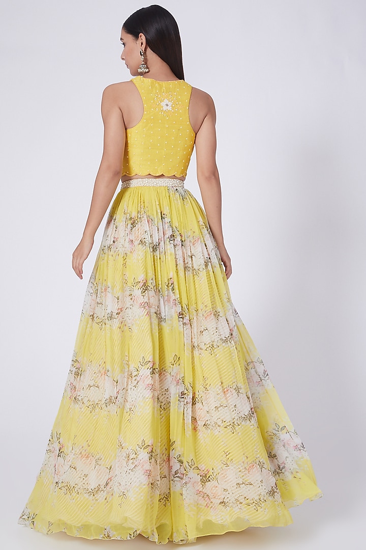 Yellow Digital Printed Wedding Lehenga Set by Yashodhara at Pernia's Pop Up Shop