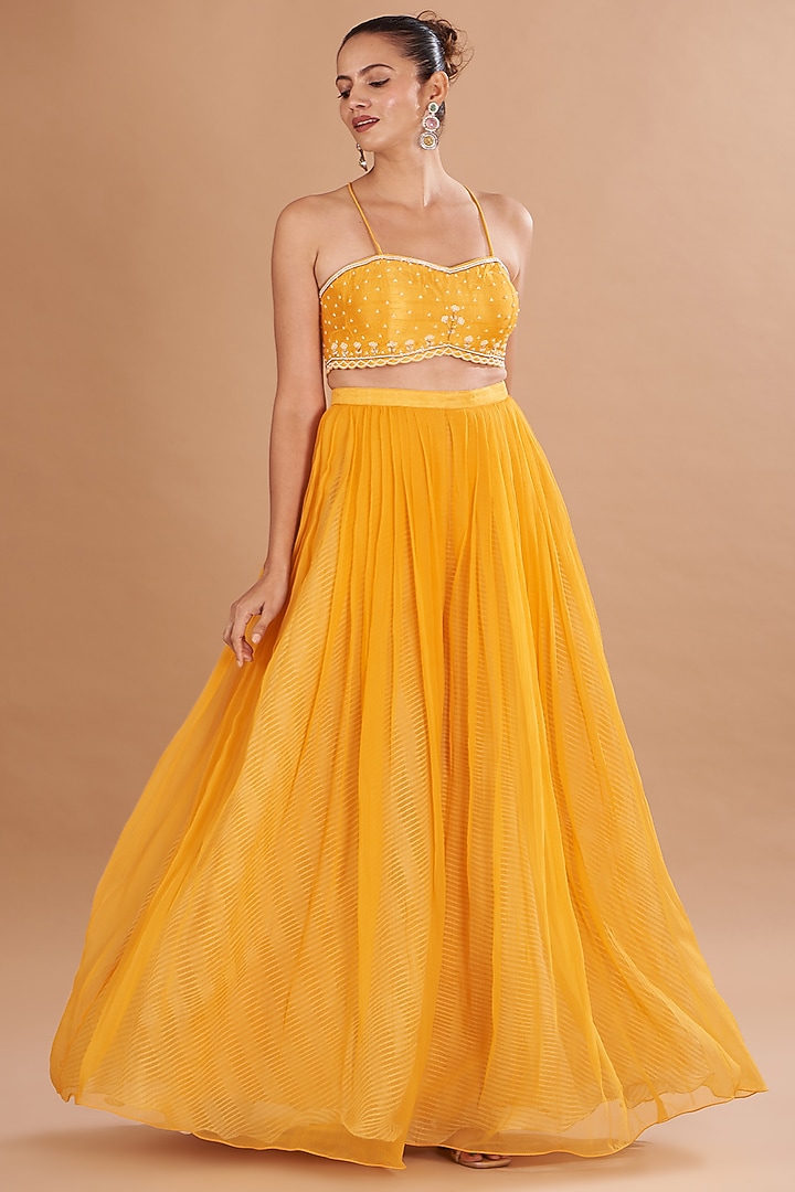 Yellow Shibori Embroidered Cape Set by Yashodhara at Pernia's Pop Up Shop