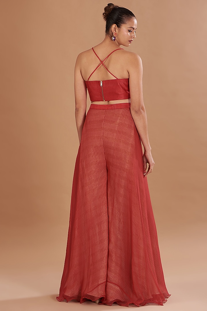 Red Organza Embroidered Shibori Cape Set by Yashodhara at Pernia's Pop Up Shop