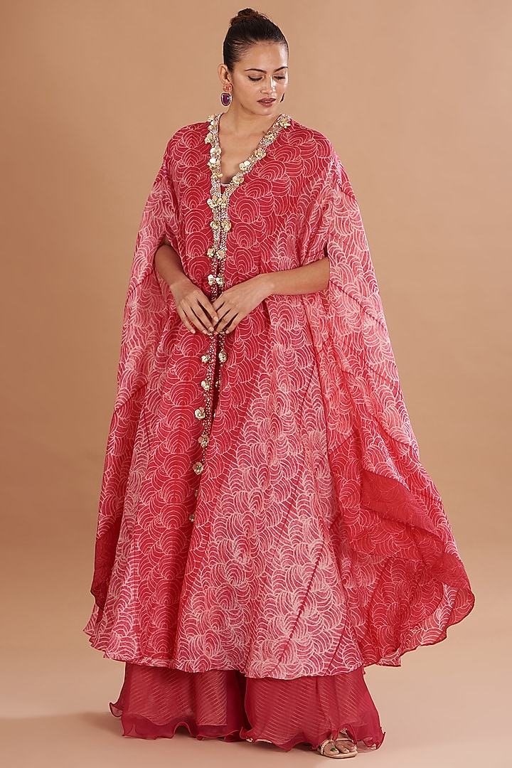Pink Organza Embroidered Shibori Cape Set by Yashodhara at Pernia's Pop Up Shop