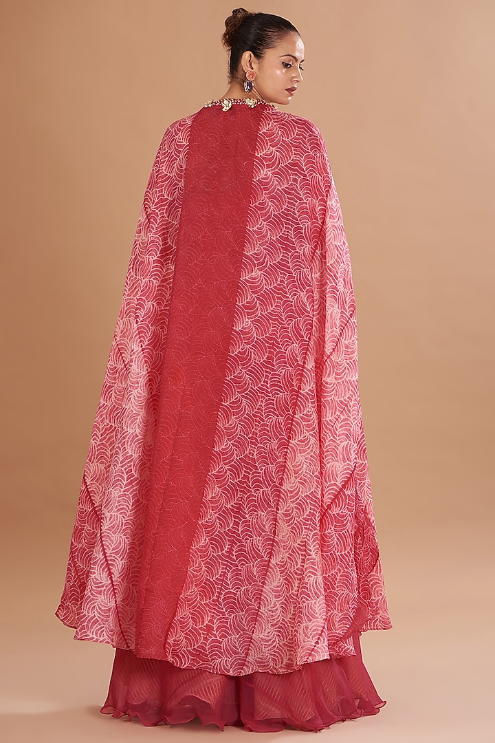 Pink Organza Embroidered Shibori Cape Set by Yashodhara at Pernia's Pop Up Shop