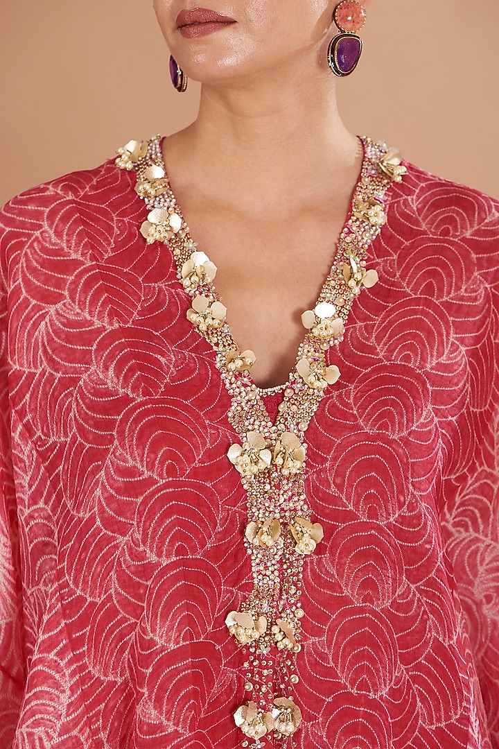 Pink Organza Embroidered Shibori Cape Set by Yashodhara at Pernia's Pop Up Shop