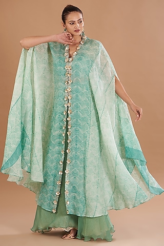 Eco Green Organza Embroidered Shibori Cape Set by Yashodhara