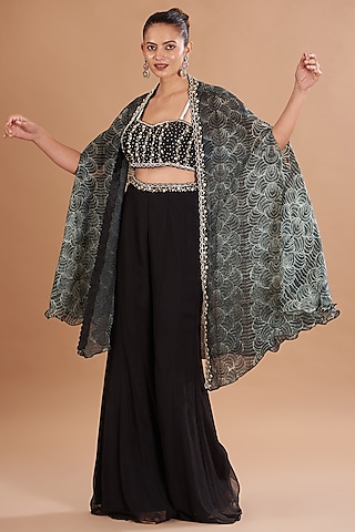 Black Organza & Chiffon Shibori Printed Cape Set by Yashodhara