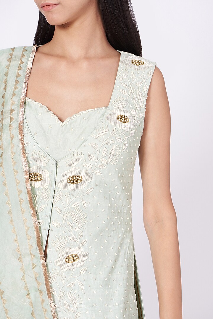 Green Raw Silk Kurta Set by Yashodhara at Pernia's Pop Up Shop