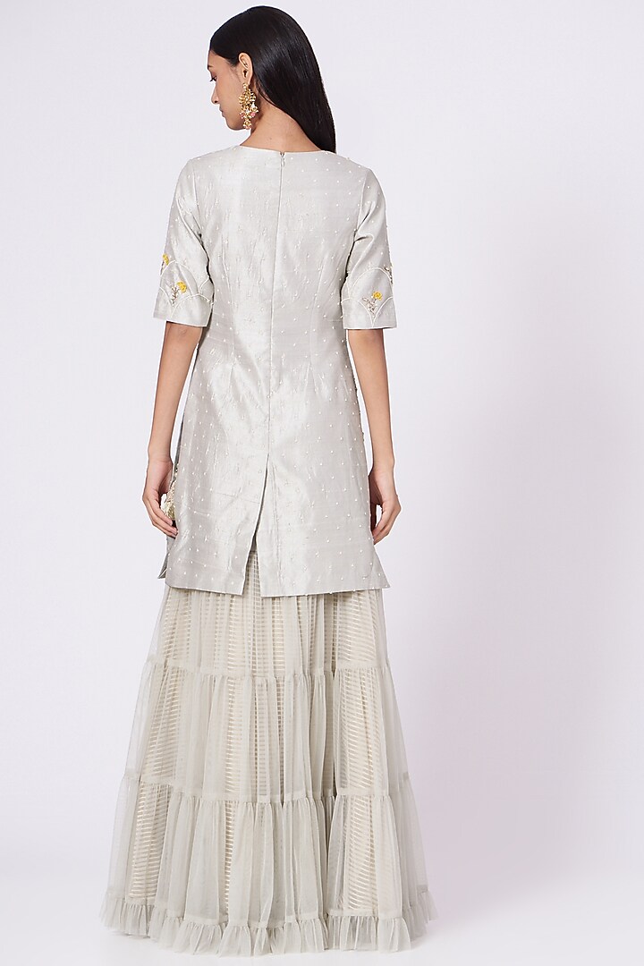 Grey Raw Silk Lehenga Set by Yashodhara at Pernia's Pop Up Shop