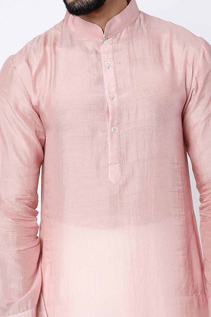 Pink Digital Printed Kurta by Yashodhara Men at Pernia's Pop Up Shop