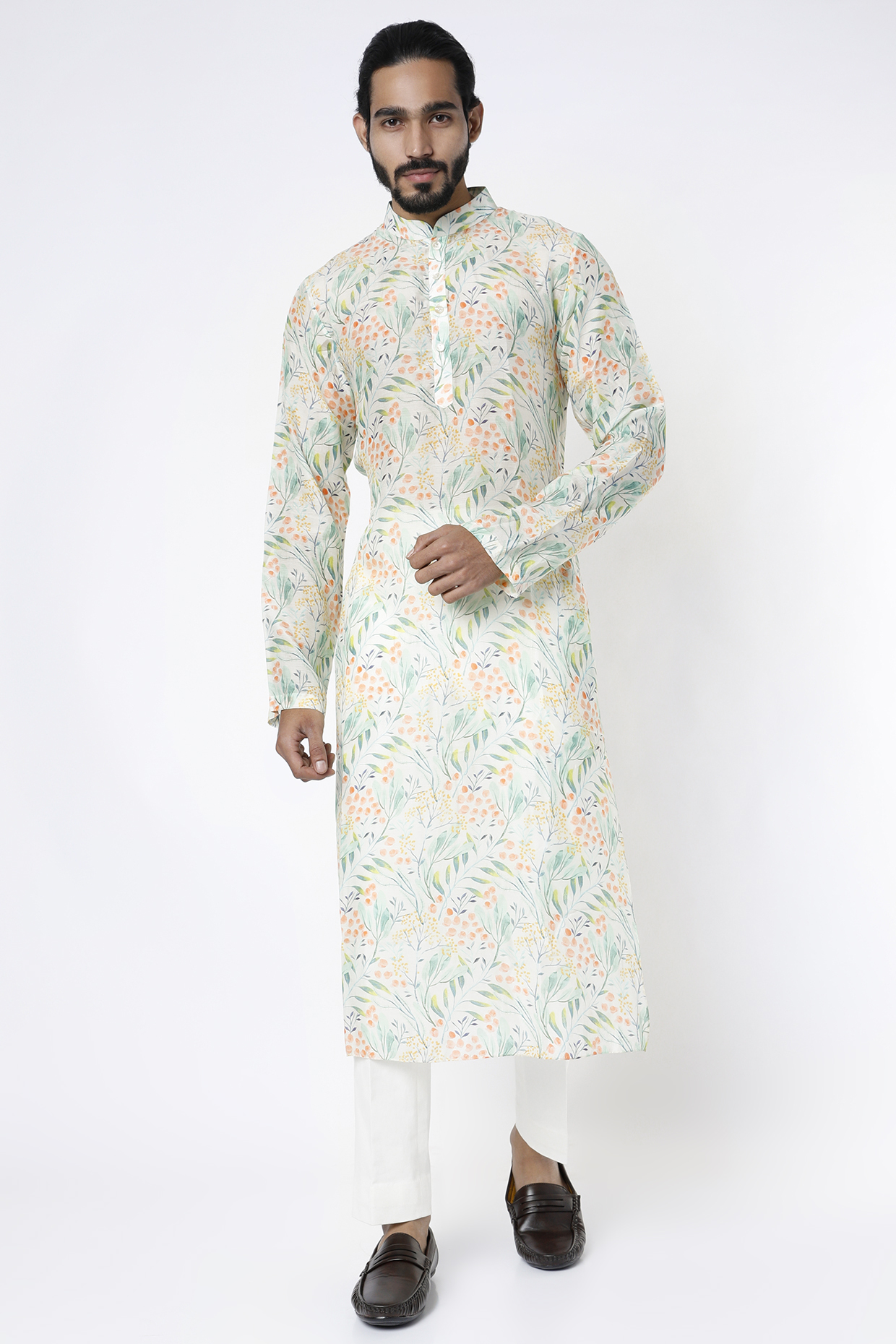 White Kurta With Multi-Colored Print by Yashodhara Men at Pernia's Pop Up Shop
