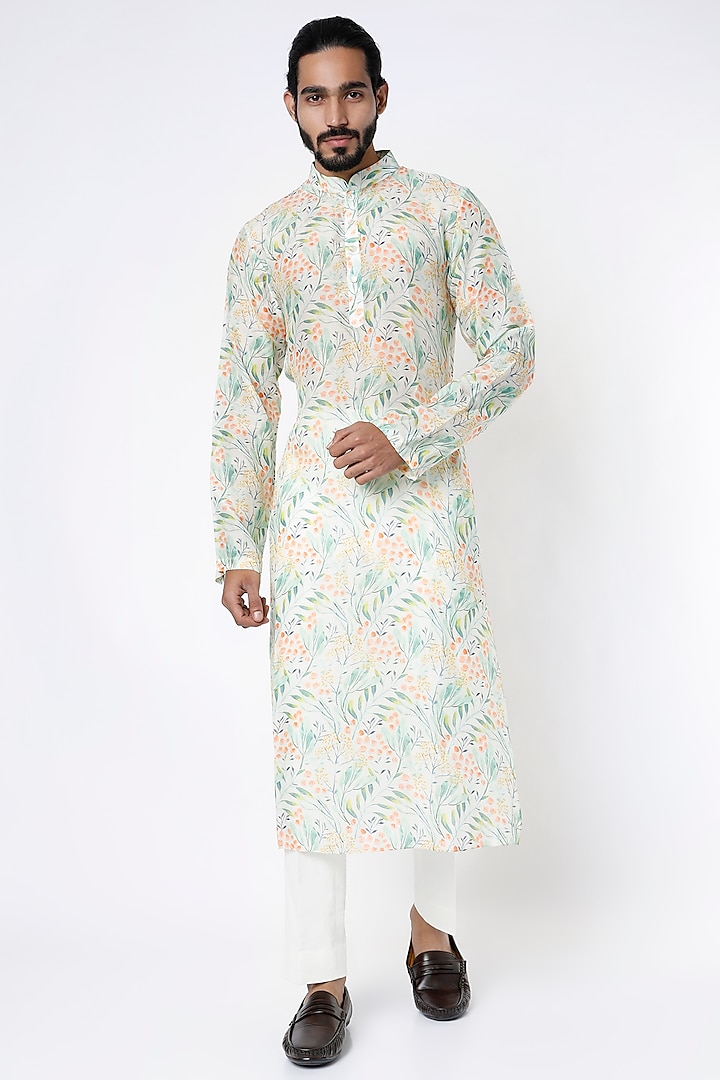 White Kurta With Multi-Colored Print by Yashodhara Men at Pernia's Pop Up Shop