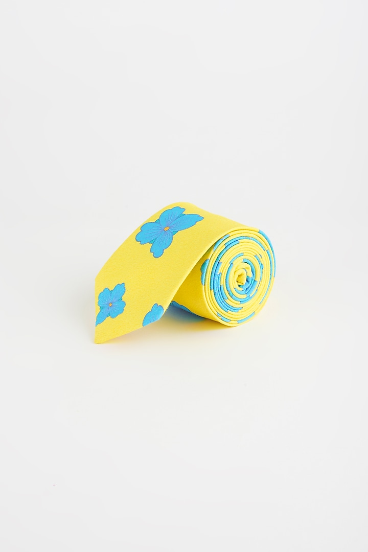 Yellow Cotton Slim Tie by Yashodhara Men at Pernia's Pop Up Shop