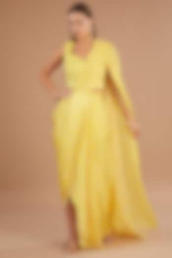 Yellow Chamoise Satin Printed Pre-Stitched Wedding Saree Set by Yashodhara at Pernia's Pop Up Shop