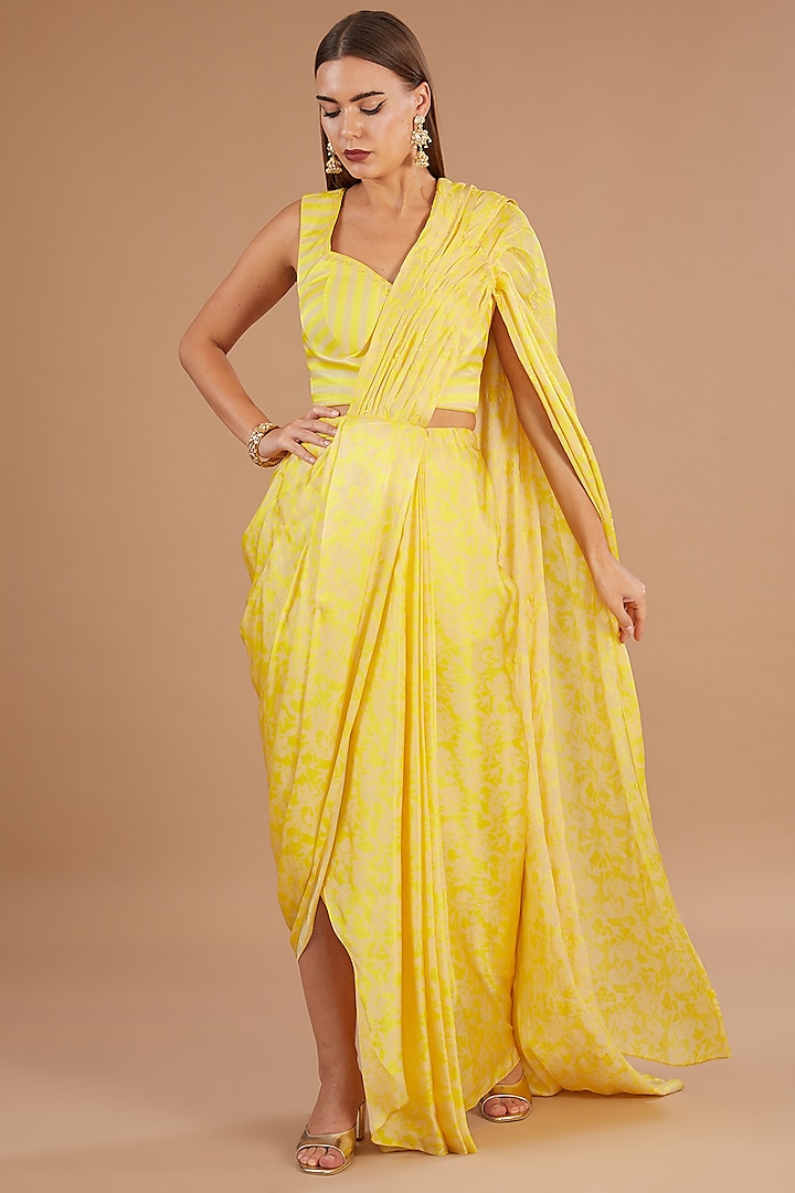 Yellow Chamoise Satin Printed Pre-Stitched Wedding Saree Set by Yashodhara at Pernia's Pop Up Shop