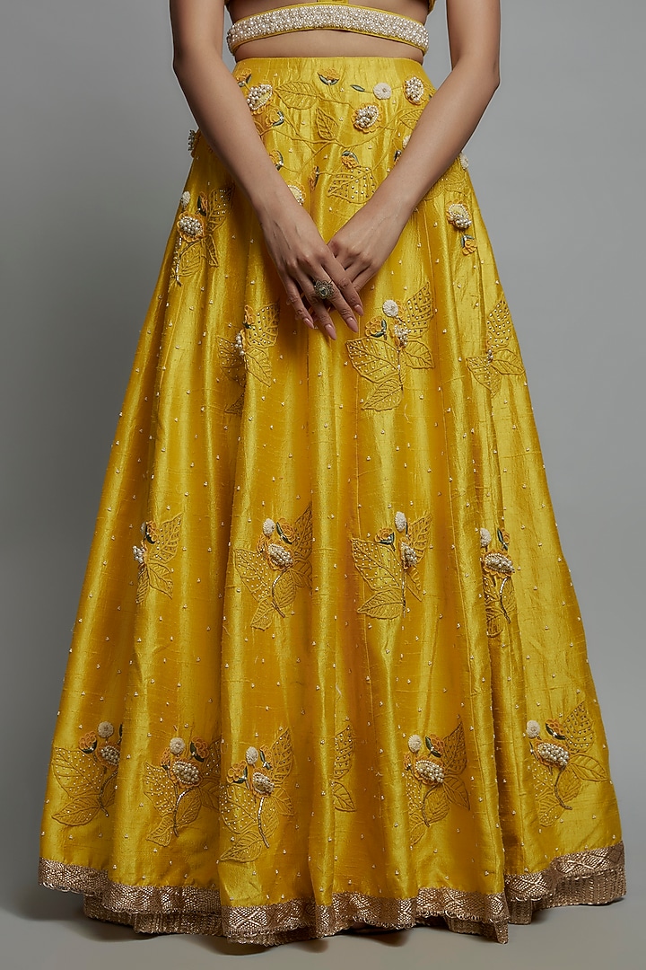 Yellow Raw Silk Embroidered Bridal Lehenga Set by Yashodhara at Pernia's Pop Up Shop